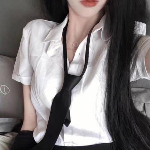 只是陌生人